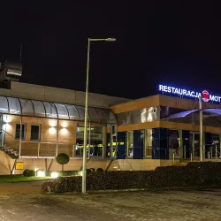 32 Motel Noclegi Pokoje Do Wynajęcia Kwatery Restauracja (Gryfice )