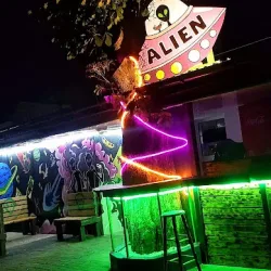 Alien Bar - Powidz Łazienki (Powidz )