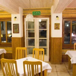 Alpejski Dwór (Międzygórze )