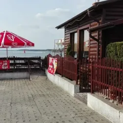 Bar Nad Jeziorem Obiady Domowe Rybka Smażona W Okresie Letnim (Czaplinek )