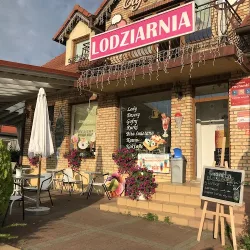Cafe Vanilia Lodziarnia E.m. Niewiarowscy (Wydminy )