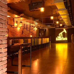 Czarne Złoto Pub I Kręgielnia (Polańczyk )