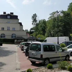 Dom Wczasowy Trzy Lilie (Iwonicz-Zdrój )