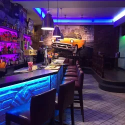Drink Bar By Pietrak - Pub / Karaoke / Shisha / Burgery (Gniezno )