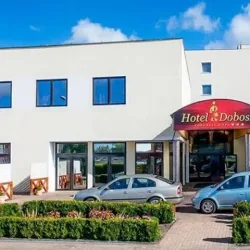 Hotel Dobosz (Police )