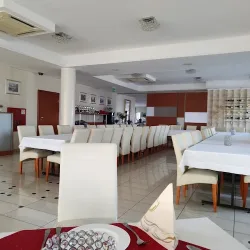 Hotel I Restauracja W Luboniu (Luboń )