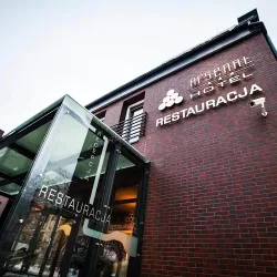 Hotel-restauracja „arsenał” (Gliwice )