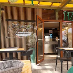 Italian Pizza - Włoska Robota (Grzybowo )