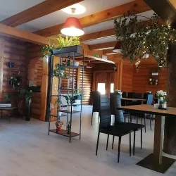 Karczma U Bronki (Paproć )