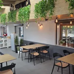 Kotwica Cafe-bar (Dziwnówek )