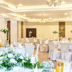 Modrzewiowy Dwór (Gliwice )