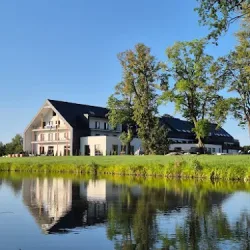 Natural Hotel Ekologiczny W Rezerwacie Z Plażą Na Wyspie (Warlity Wielkie )