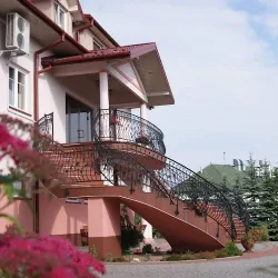 Noclegi, Restauracja 