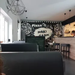 Pizzeria 