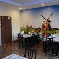 Pod Wiatrakami (Margonin )