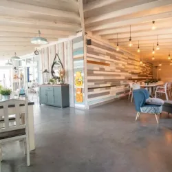 Pod Wydmą Restauracja Smażalnia Ryb Unieście (Mielno )