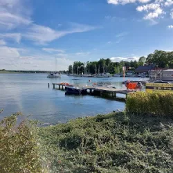 Promenada Nad Jeziorem Ryńskim (Ryn )