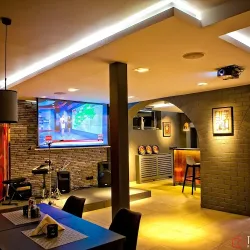 Pub Biały Kot (Pisz )