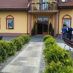Restauracja Casablanca Hotel Imprezy Okolicznosciowe (Kamyk )