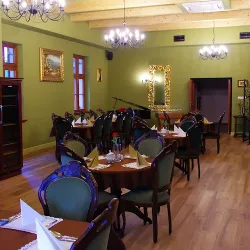 Restauracja W Dworku Uradz (Uradz )