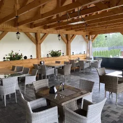 Rogaty GoŚciniec Restauracja (Rogi )