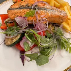 Smażalnia Ryb I Restauracja Słoneczny Brzeg (Zawady )