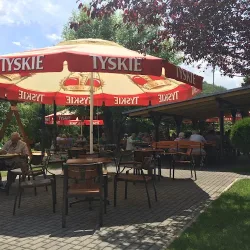 Smażalnia Ryb Pstrąg Jesiotr I Łowisko 