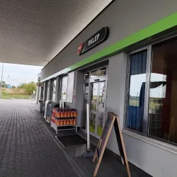 Stacja Paliw Mol (Trzemeszno )