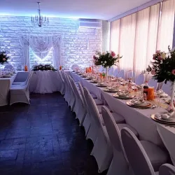 Tarcza Restauracja / Wesela / Imprezy Okolicznościowe / Obiady (Piła )