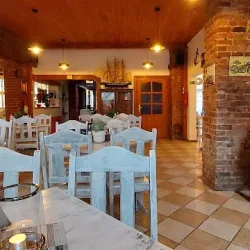 Ustronianka - Dom Gościnny I Restauracja (Ustronie Morskie )