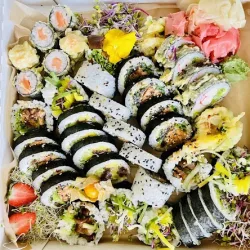 Yakumi Sushi Bar (Śrem )