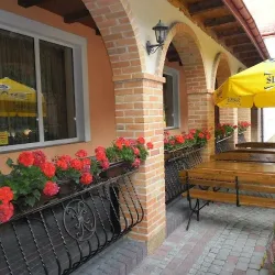 Zajazd Biesiada - Wesela, Noclegi, Imprezy Okolicznościowe (Tomaszów Lubelski )