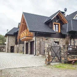 Zajazd Pod Caryńską (Ustrzyki Górne )